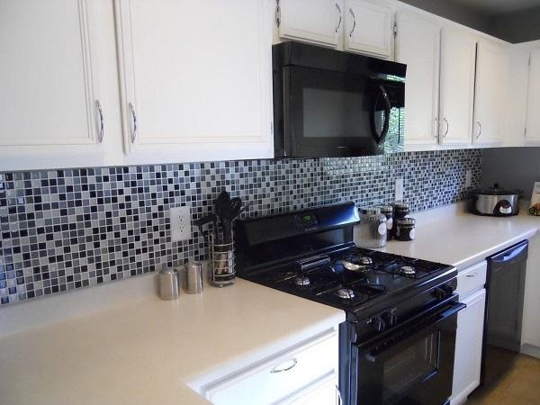 Nên mua gạch mosaic cao cấp dùng ốp bếp đẳng cấp